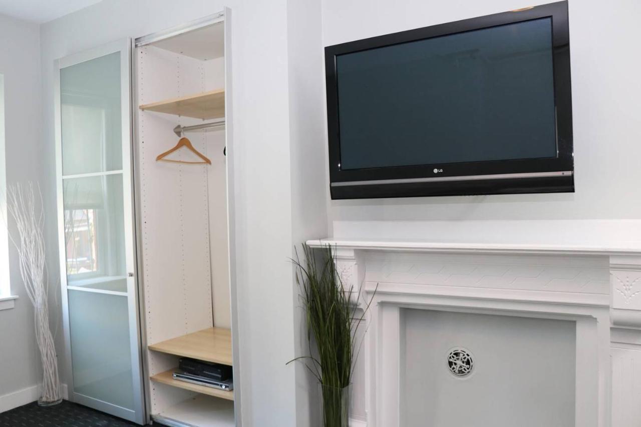 Stylish Studio On Newbury St, This Is Boston! #12 Екстер'єр фото
