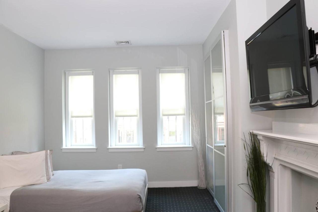 Stylish Studio On Newbury St, This Is Boston! #12 Екстер'єр фото